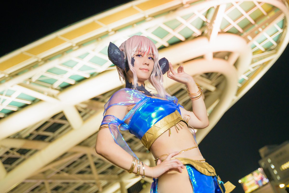 makiratan's tweet photo. 【FINAL FANTASY XIV】コスプレ
コスサミ2026

✨️自機✨️
ストーリースピナー装備(胴、脚)

📸にぃさん @tanakanyi 

コルヴォのえっちぃ衣装(*´д`)ｽｰﾊｰｽｰﾊｰ
パーツ色々足りてないし
アウラ身体の鱗の間に合わなかった🤣
いつかリベンジしたい
 #FF14   #ffxivcosplay  #コスサミ2026 https://t.co/7q2mvR5KRH