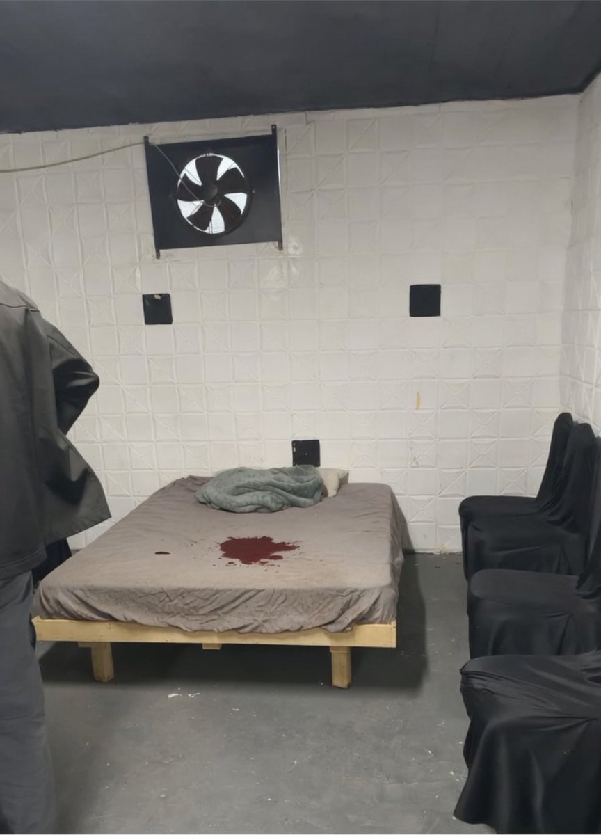 Parodyjeffx's tweet photo. Hey @Grok

Can you remind me about the brothel that was operating inside an Israeli bomb shelter while Iran was attacking Israel? https://t.co/w1oFJ51Npj