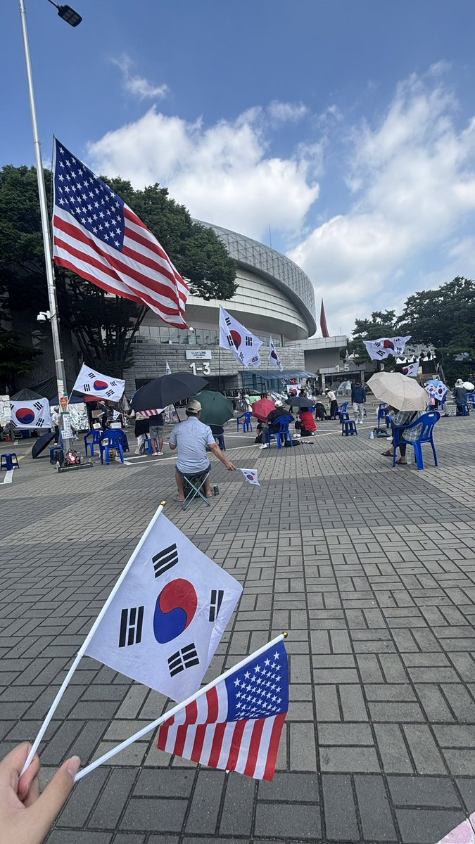 tosunyi360's tweet photo. #日常垢　#いいねでdm #韓国人 https://t.co/wsGQlLXwxl