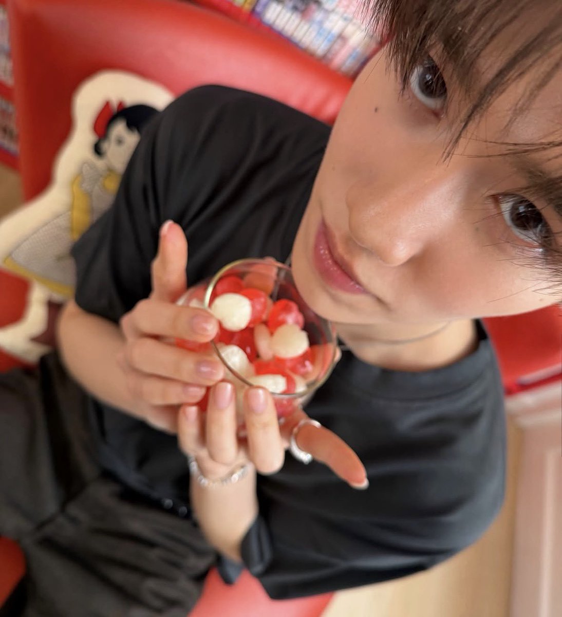 babybabiespp's tweet photo. อยากเป็นลูกอมของเทอว่ะ https://t.co/ypsrsDp9a2
