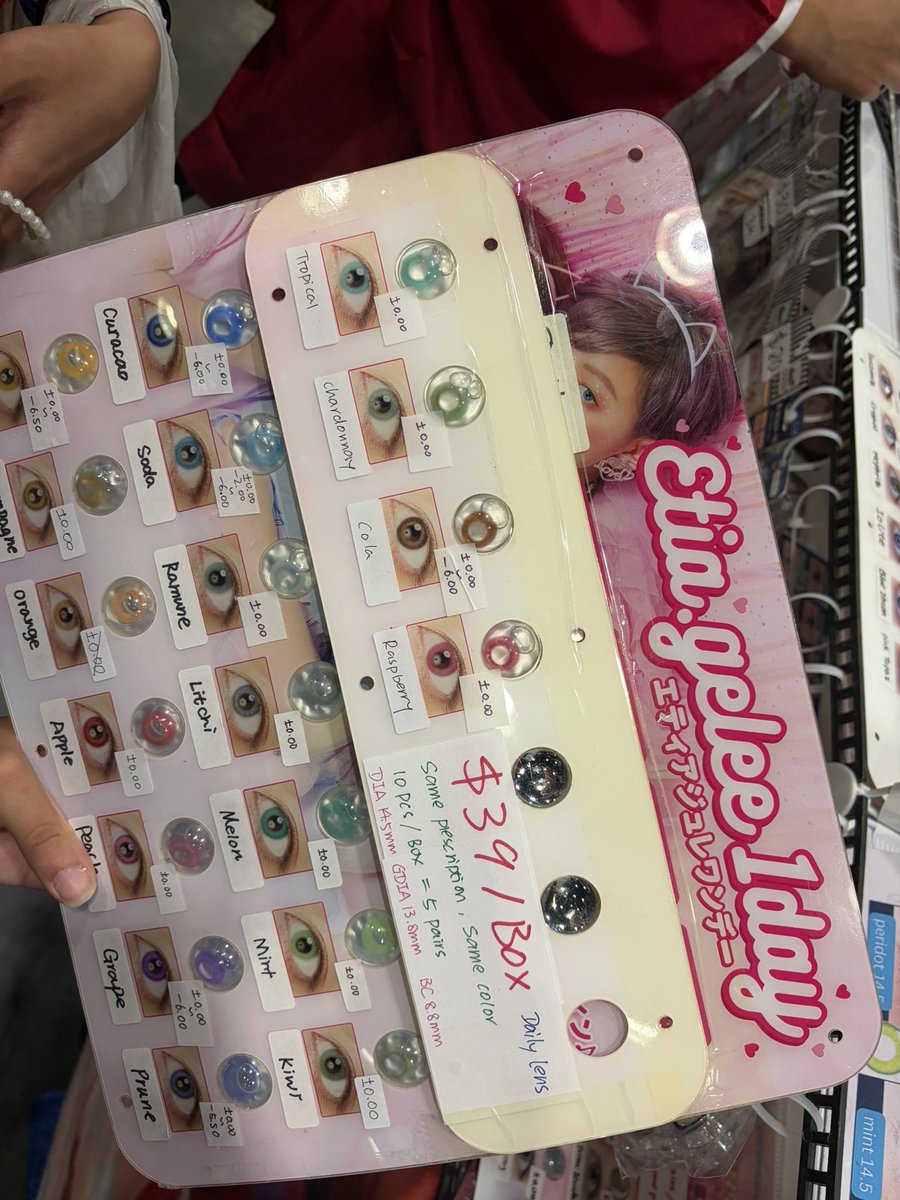 jellyglitzz's tweet photo. Bought contacts for my Sunna cosplay at con can’t wait to cosplay her 
(Chardonnay) https://t.co/zHBRhWVRuD