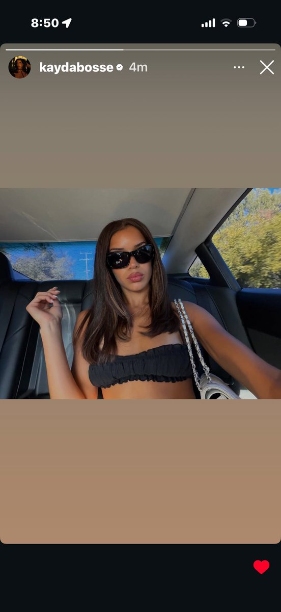 sybaubih's tweet photo. KAYDAAA NEW PIC N SHE LOOKS GOOD ASF BITCHESSSS🥰🥰😍😍 https://t.co/kxqbjpsOtC