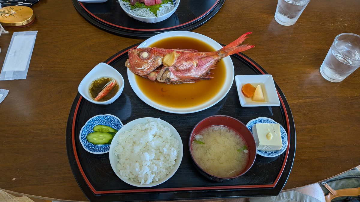 Masato0603_Max's tweet photo. 【調子乗って、銚子行ってきた】
調子乗って金目鯛定食¥2,500！
久しぶりの奮発。口の中で恐ろしいくらいとろける味わいと滲むようにしっかりしたお味付け！
口が溶けるかと思ったわ。
今回、行ってきたお店はこちら！

■カフェ ふくや
千葉県銚子市犬若11311-3 
https://t.co/XBQ8NWgZvd https://t.co/RchvUCPq3w