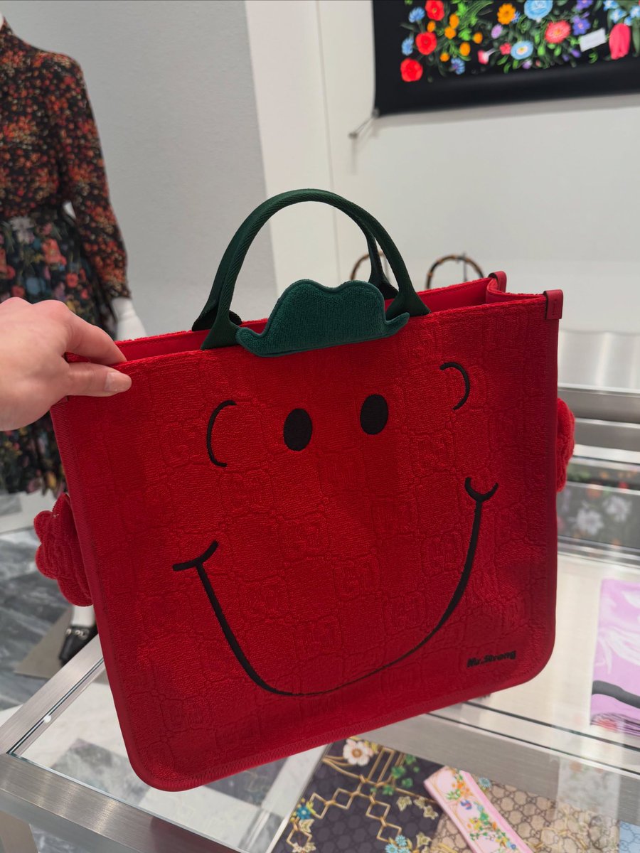 _muffinp's tweet photo. น้อง GUCCI ใบนิ้เป็น Children's GG tote bag หนอคับ นะระมากเลย น้องเอามาอวดอีกเน้วว มีอะไรน่ารักๆอีกเยอะแน่เลย🥹❤️

#PPKritt https://t.co/mQctGooysF
