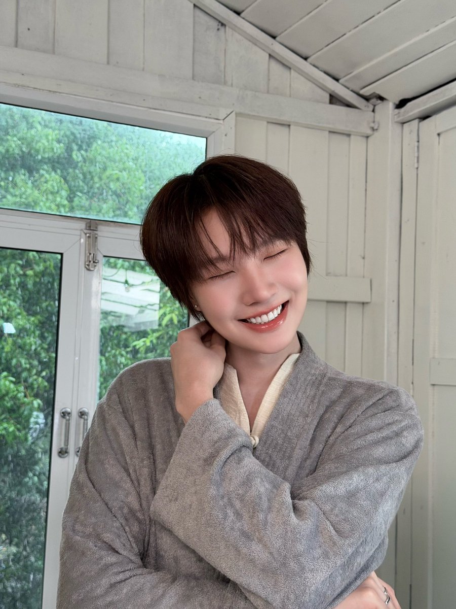 Just_Smile555's tweet photo. สวยง่ะ น้องเขมมีแฟนยังจ้ะ

#เขมจิราตอนพิเศษถ่ายละเด้อ https://t.co/oDNViC3TZR