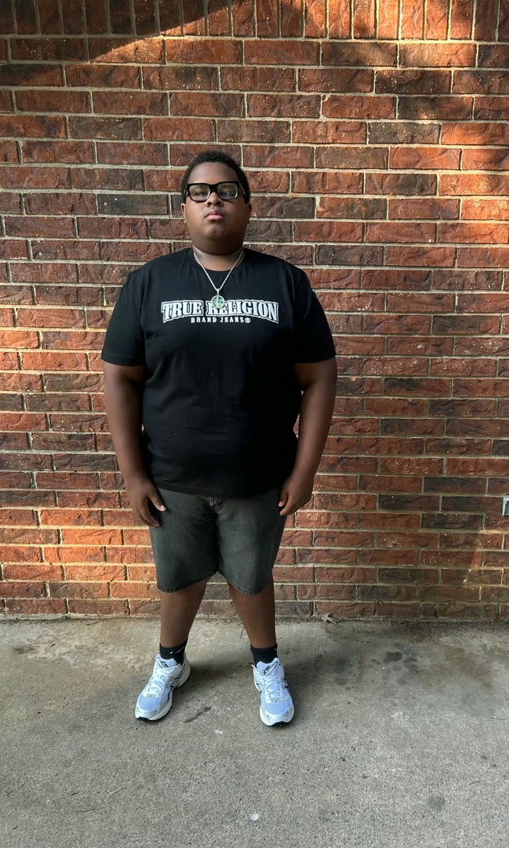 JustinM_2030's tweet photo. Had a good day for my first day back at school, praying to have a successful year in school and on the field🙏 https://t.co/h8JTPjeHdd