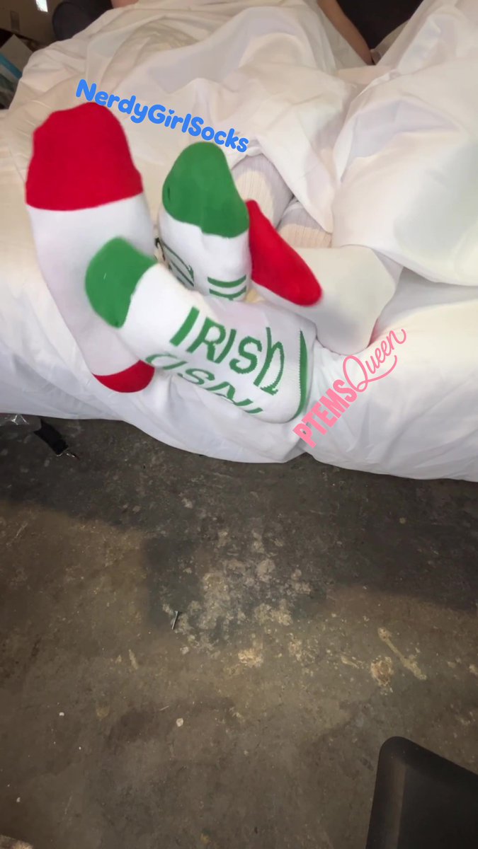 NerdyGirlSocks's tweet photo. A little peek at a few new collabs feet-uring @PtqueenIg! We had lots of fun making these, and of course there were plenty of cute socks involved. More coming soon! 👀🧦
#socks #mismatched #twogirlsfourfeet #footsie #cutesocks #kneesocks #soles #selling https://t.co/MIxhEmk6cG