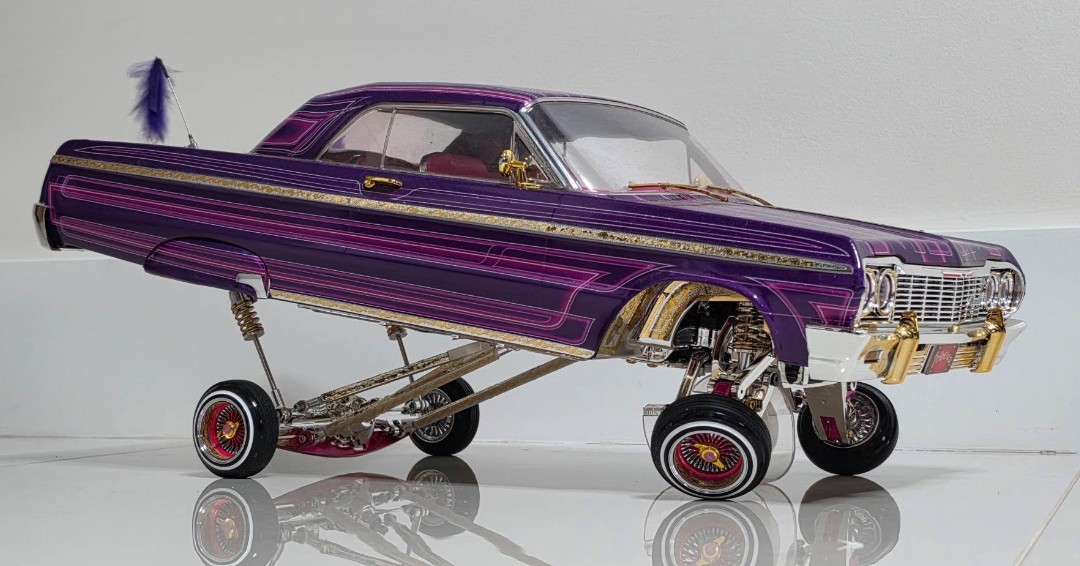 RedcatRacing's tweet photo. Check out Alex Alfonso’s wife’s Redcat SixtyFour, lovingly named "Grape Juice"! 🍇✨ It’s all decked out with awesome parts from @GalindosBikesandparts and stunning graphics by @monster_graphics.  

https://t.co/ITvZhSbqM4

#SixtyFour #rcLowriders #rcHopper #RedcatCreations https://t.co/4mtXFcZYhJ
