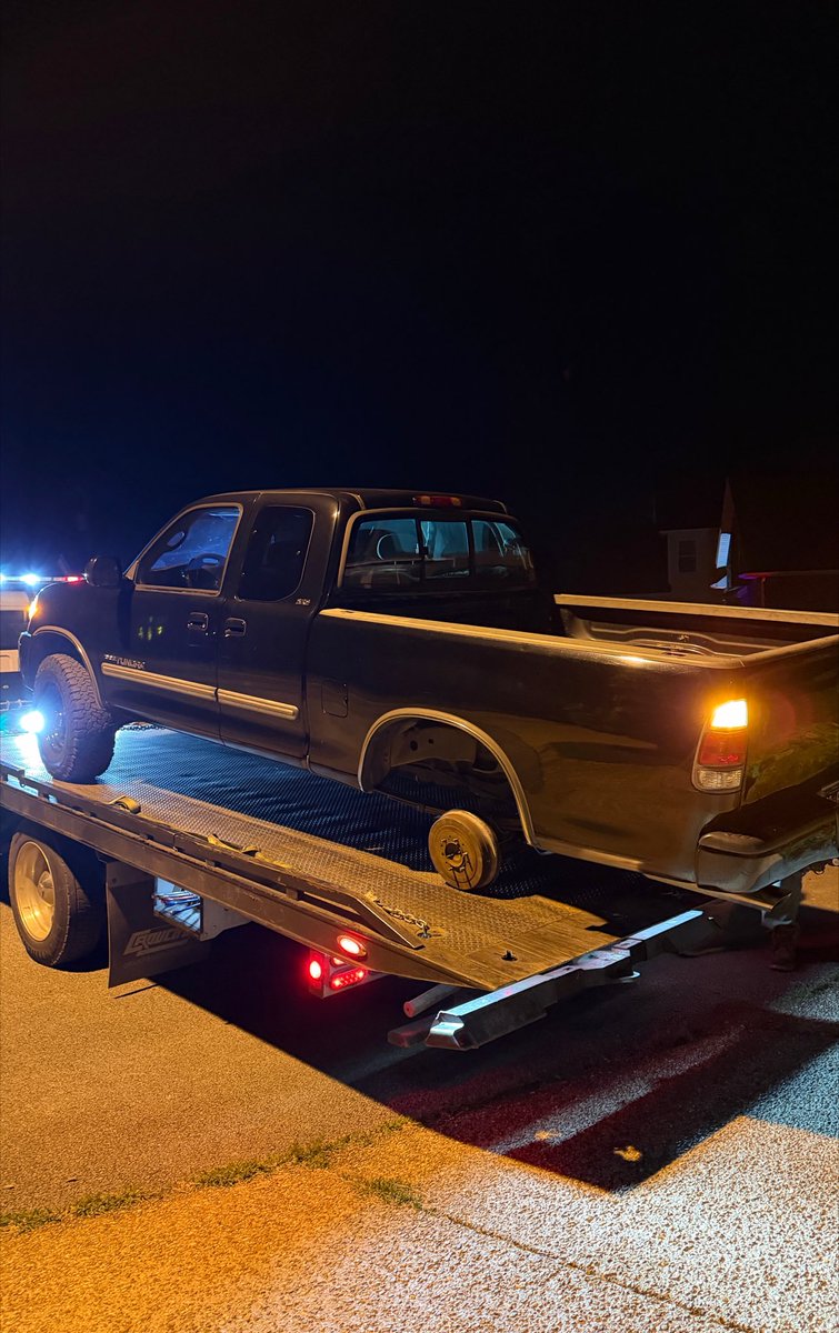 petemata_'s tweet photo. Can’t believe my wheel fell off at 70mph after @DiscountTire installed my wheels incorrectly. #fail #tire #wheel #discounttire https://t.co/C0Z9RJ091b