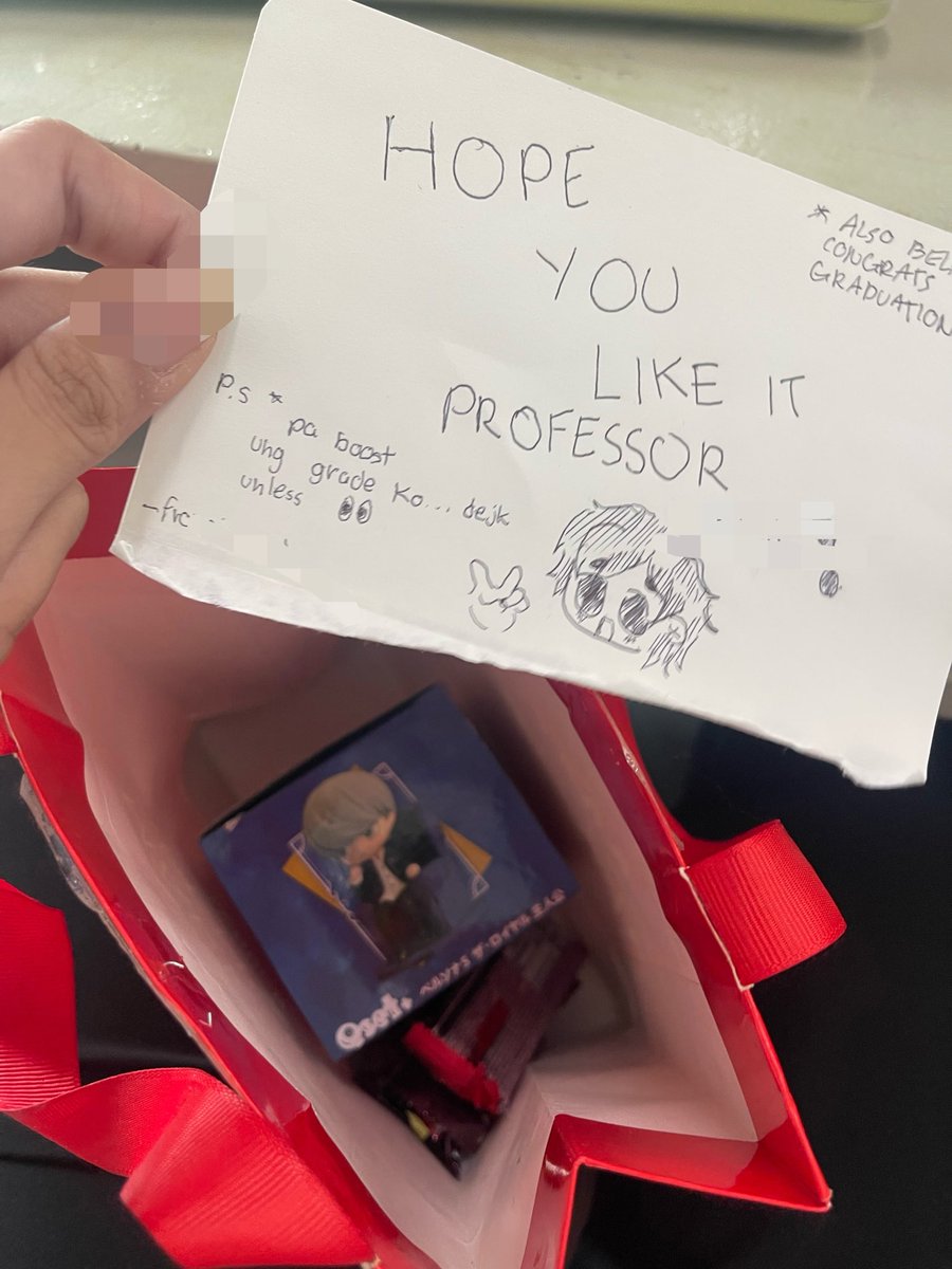 inabatrout's tweet photo. WHAT THE SHIT MY STUDENT JUST GIFTED ME A YU NARUKAMI FIGURE 😭😭😭😭😭😭😭😭😭😭😭😭😭 I OPENED IT DURING CLASS I TRIED NOT TO CRY https://t.co/Xrmw26mJhx