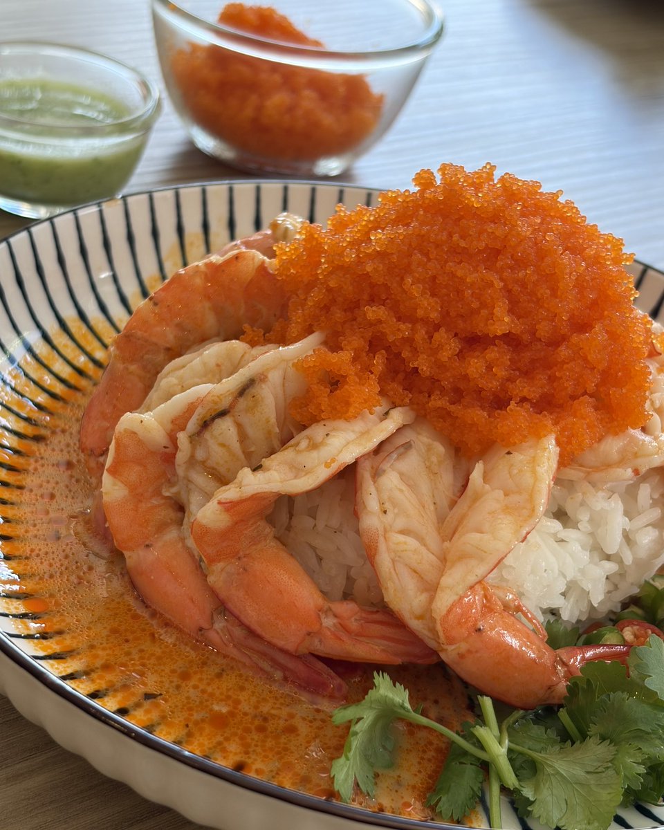 peejaytalk's tweet photo. อย่างเอาเลยครับ~
#ข้าวกุ้งไม่ต้องแกะซอสมันกุ้งนัว #SOasean https://t.co/aa7ZCmLfwG