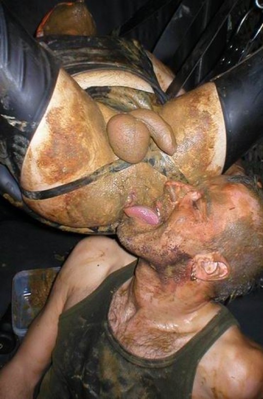 BestScatGay's tweet photo. Hungry for your thick shit, eagerly swallowing every filthy drop deep into my throat until I choke on it.

 MORE 💩 ON : https://t.co/pMCV7s9Z2t 
#scat https://t.co/zxscOrDlmj