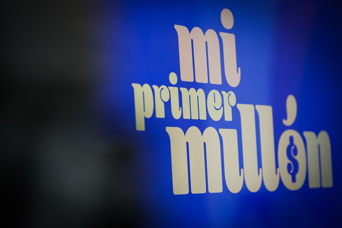 PabloLemusN's tweet photo. Presentamos Mi Primer Millón, un programa que a través de la @SedecoJalisco impulsaremos a que más empresas jaliscienses den el siguiente paso y lleven sus productos al mundo. 🌏

Somos el estado no fronterizo que más exporta en México, alcanzamos el quinto lugar nacional en Inversión Extranjera Directa y ya superamos los dos millones de empleos formales.

Estos resultados son posibles gracias al talento de nuestras empresarias y empresarios. Gobernar al estilo Jalisco es crear las condiciones para que quien quiera emprender, crecer y exportar, pueda hacerlo.

Conoce más información e inscríbete a la convocatoria en: https://t.co/tKFxcvCWUY