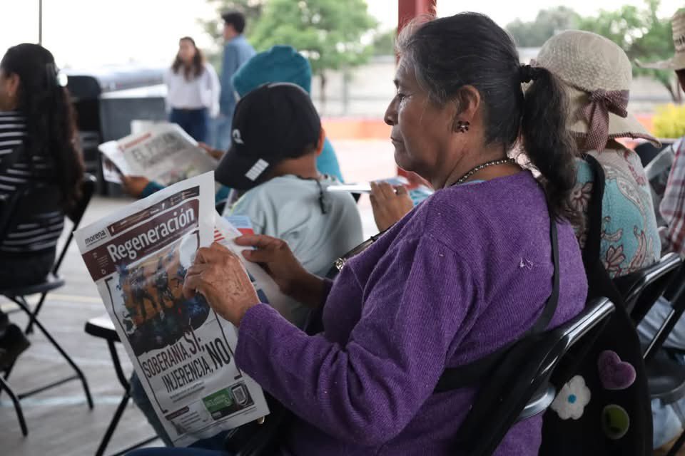 GilbertoHRuiz's tweet photo. En Ezequiel Montes seguimos defendiendo la #Soberanía junto al pueblo.

Continuamos recorriendo los municipios de Querétaro para participar en asambleas y escuchar de cerca a la gente.

#EnDefensaDeLaSoberanía
@PartidoMorenaMx https://t.co/T9oDtwdNX0