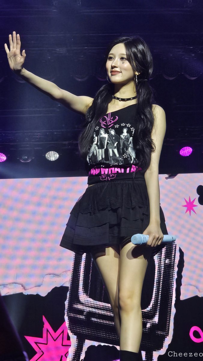 Cheezeo's tweet photo. 260801 LA encore
#GAEUL #가을 #ガウル
#IVE #아이브
#SHOW_WHAT_I_AM https://t.co/CAyzQY21X8