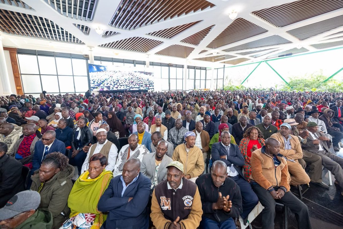 HonJNyakundi's tweet photo. President RUTO is currently hosting over 10,000 village elders at State House, Nairobi

Ahsante Rais, Ni TUTAM ✌️ https://t.co/RNeMa27EWp