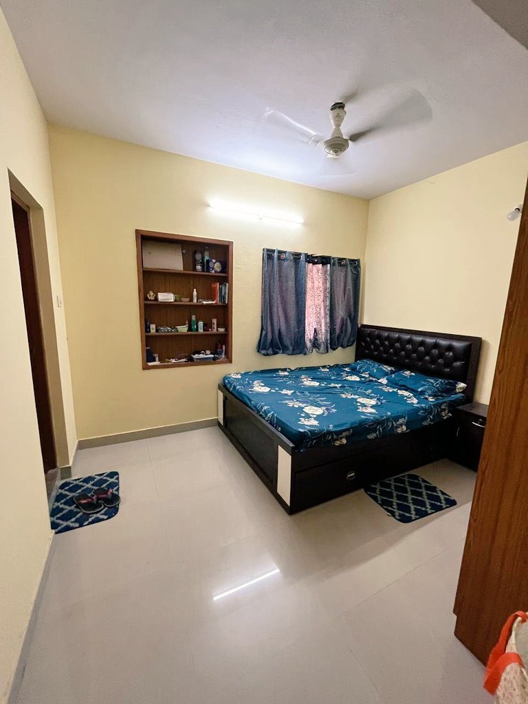 vedj089's tweet photo. Hi Twitter!

Anybody looking for single occupancy in a 2.5BHK flat in Indiranagar?

Rent: ₹17.5K per person.

@BangaloreRoomi
@fmrbangalore
@MIBangalore https://t.co/vO6WJCFy8T