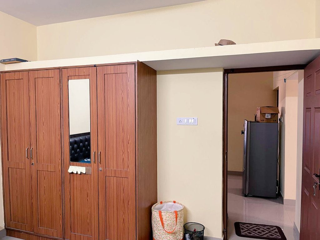 vedj089's tweet photo. Hi Twitter!

Anybody looking for single occupancy in a 2.5BHK flat in Indiranagar?

Rent: ₹17.5K per person.

@BangaloreRoomi
@fmrbangalore
@MIBangalore https://t.co/vO6WJCFy8T