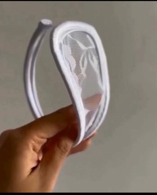 bottlesbottle's tweet photo. Rate this anniversary gift from 1–10 before finding out what it actually does. 🤔
How long do you think it would take you to figure out what these are for? https://t.co/sX5P64dhgp