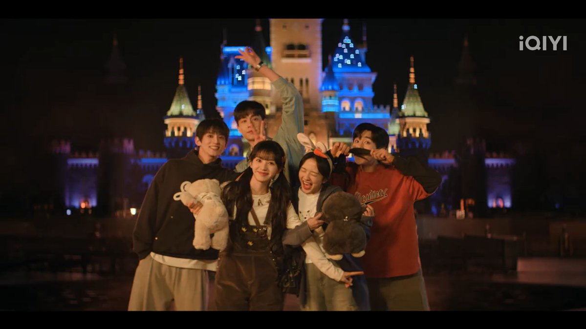 YearnForJW's tweet photo. Ciwi-ciwi gemayku bersama 3 bodyguard nya! Aku cinta banget sama Lin Zhixia &amp; Tang Tingting, mereka nih definisi lucu dan menggemaskan 💗

 #GeniusGirlfriend https://t.co/iwNXzSWOHm