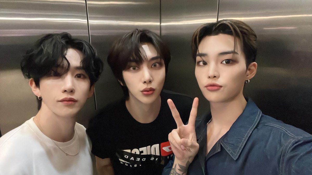 zzommzzomm's tweet photo. 230908 팀24시 인스타

올데이 안본지 얼마나 됐다고
벌써 보고싶네💢💢🔥🔥 https://t.co/Jkm0rxsICX
