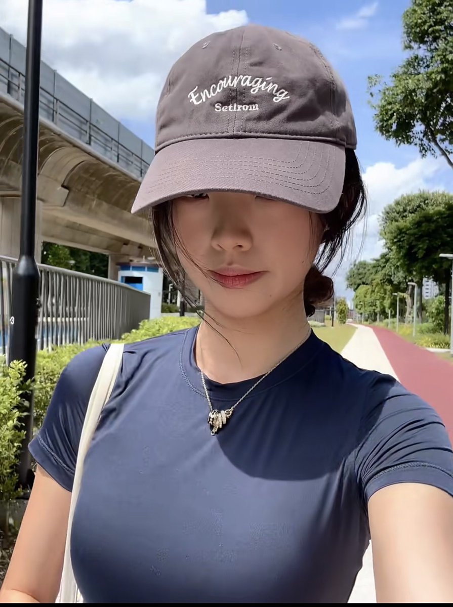 klazzy_mk's tweet photo. 天气太热了，有点受不了 https://t.co/Uu3PEsPA6d