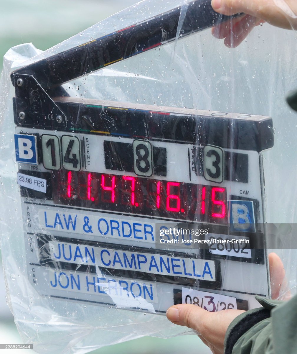 ThenaluvsKpop's tweet photo. They're filming Episode 2 now. 

Like with episode 1 🎬 photo, it doesn't include the episode title. Guess that means this season they're hiding the titles to make it a surprise to fans #SVU #SVU28 https://t.co/kIgOG4qvcF