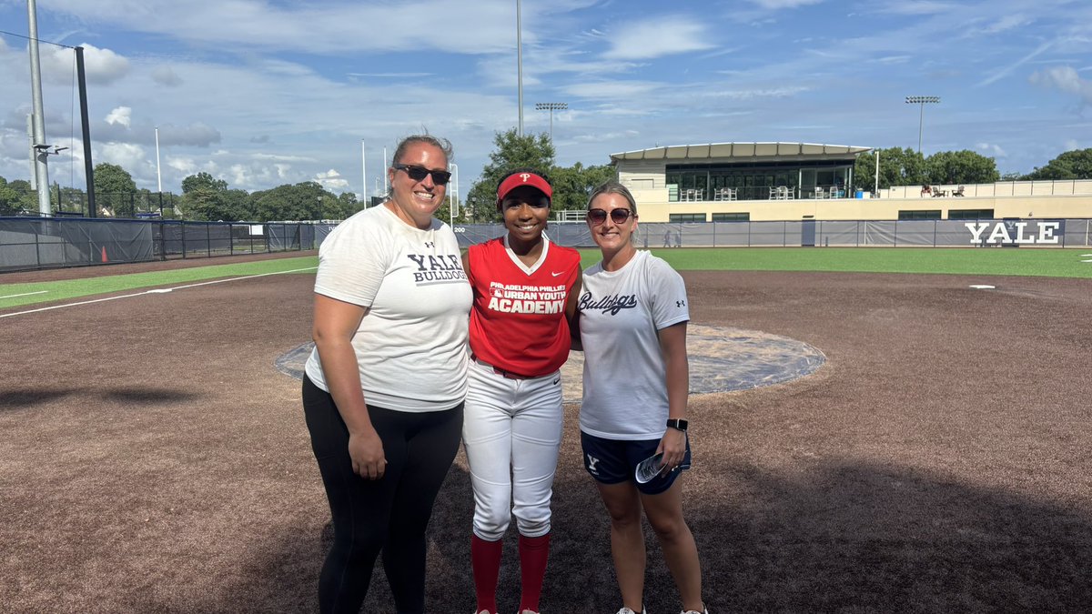 CassidyF2029's tweet photo. Great experience at the Yale softball Prospect Camp on Monday! Thank you to the coaching staff for an awesome day of learning, competing, and growing. Grateful for the opportunity to be on campus and looking forward to continuing to improve! @YaleSoftball #classof2029 #softball https://t.co/Ey0XHDG7xz