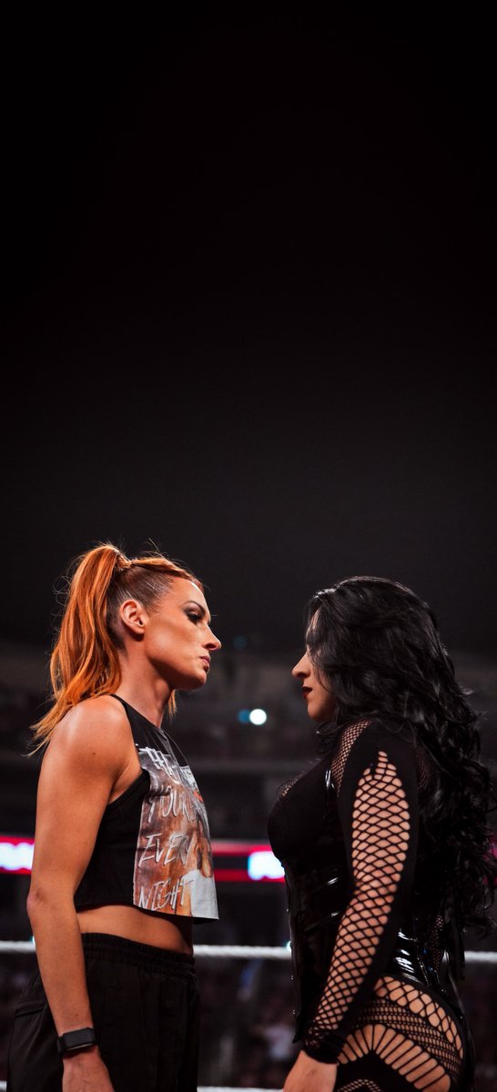 ItzVarun_____'s tweet photo. Becky Lynch x Stephanie Vaquer Wallpaper!

#WWERAW https://t.co/w70bKMM3pa