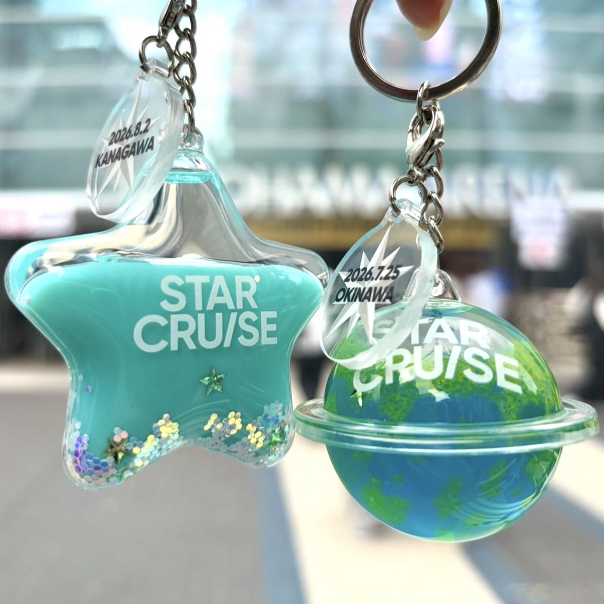 Mee_STARS's tweet photo. 沖縄キラ玉と横アリキラ星
可愛すぎませんか？⭐️🌏✨
参戦できた日が同じ色味なの運命💙💚

#STARGLOW 
#STARCRISE_OKINAWA 7.25
#STARCRISE_KANAGAWA 8.2 https://t.co/m5NjMYfNAQ