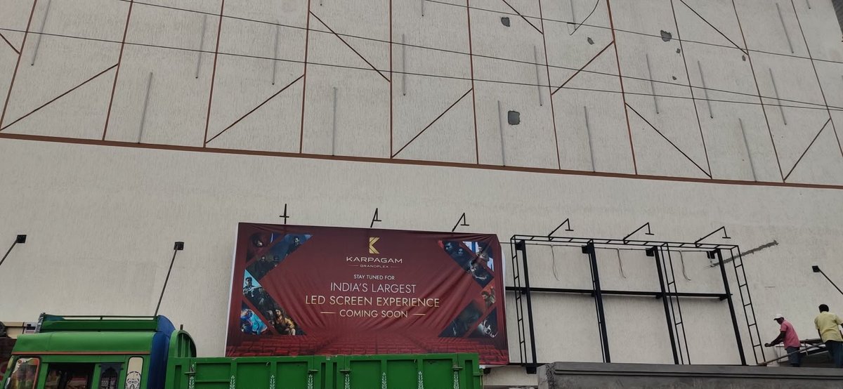 hari_kishoreD's tweet photo. India's largest LED screen coming up soon in @KarpagamTheatre 

PC @Ksakthi14 

Chennai LED 😉 soon https://t.co/GHADxTflpY