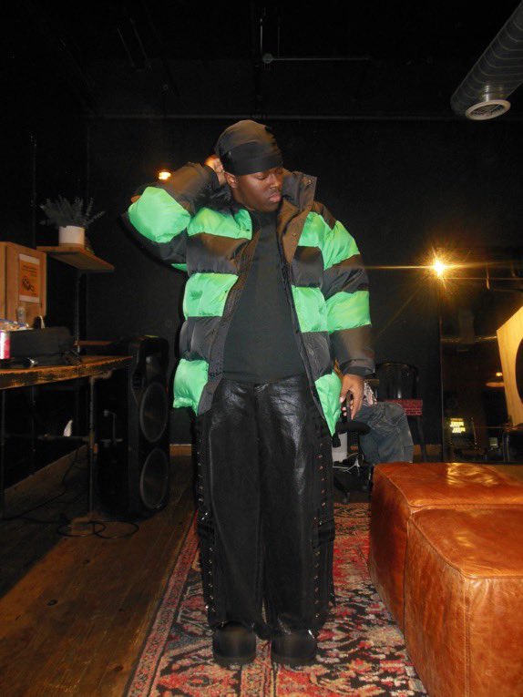 beforeikrash's tweet photo. that boy feelin like virgil now https://t.co/0LyQSobgsB