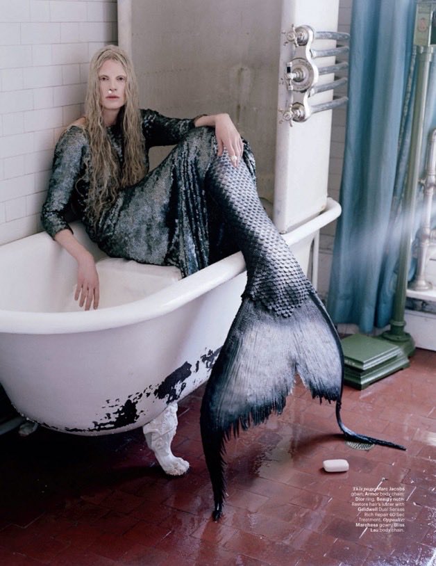 monolilium's tweet photo. kristen mcmenamy by tim walker https://t.co/B90oW10NBl