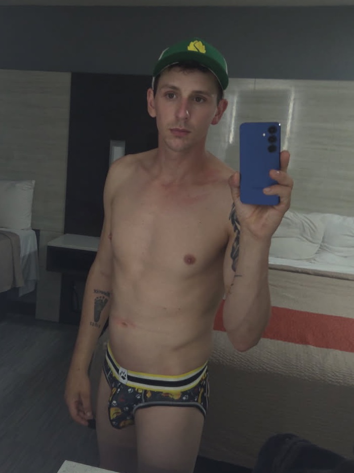 CuteWaldo's tweet photo. I need a reason to take off these tight undies https://t.co/gBCzEG5ndN