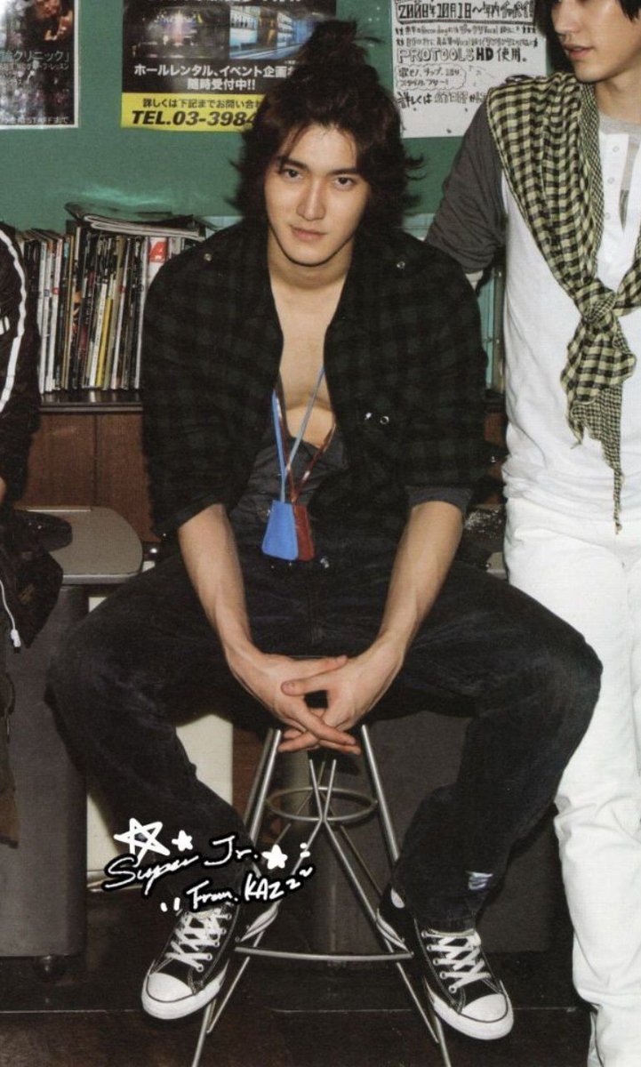 wonniemallow's tweet photo. Hyukjae said suju's season greetings 2027 concept is 22 y.o. suju and this is what siwon looks like when he was 22 y.o. 

Pretty boy siwon era 🥹

#시원 #SIWON #최시원 #CHOISIWON 
@siwonchoi https://t.co/atPTprfH6c
