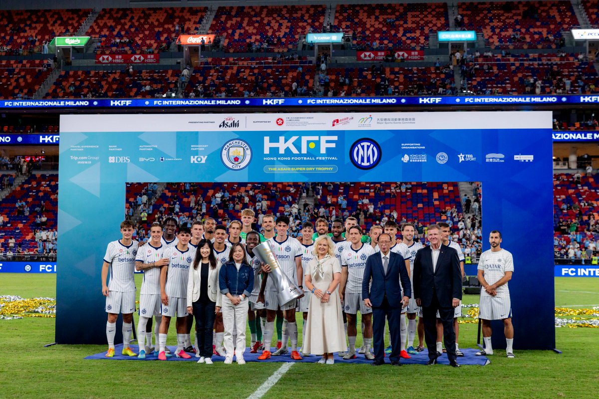 discoverhk's tweet photo. What a phenomenal atmosphere last Saturday at Kai Tak Stadium! ⚽️Manchester City and Internazionale Milano kicked off the Hong Kong Football Festival in front of 42,826 passionate spectators. After a 1-1 draw, Inter Milan claimed a thrilling 4-2 victory on penalties!🔥What was your favourite moment of the match?