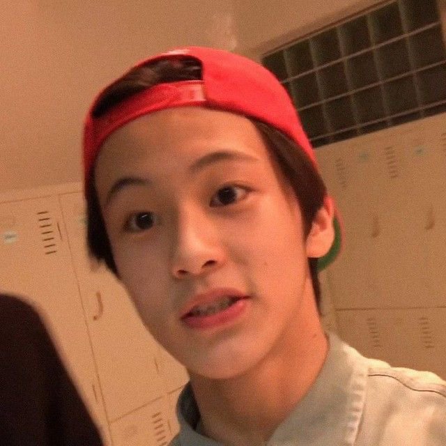 markyuppi's tweet photo. then                                                          now https://t.co/nPELMtLjb5