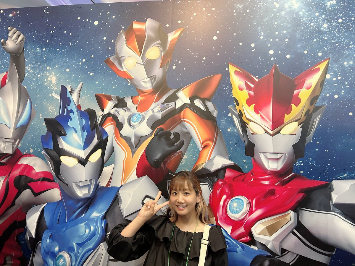 Ca_e_day's tweet photo. ウルサマ今年も最高だったー！！
キーホルダー可愛すぎわよ。。。
さてなんて書いてあるでしょう？
8周年🙌
#ウルサマ2026 https://t.co/pXr7bakyDk