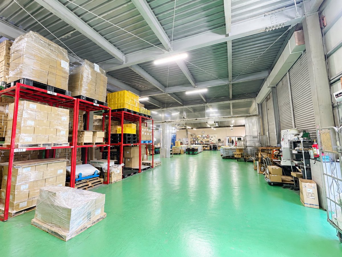 HsLogistic's tweet photo. ✨ 整理整頓と清潔を大切に。
管理された倉庫は、安全・品質・ビジネスの成果につながります。📦💙

✨ Keep it clean. Keep it organized.
A well-managed warehouse leads to safety, quality, and better business. 📦💙

#logistics
#warehouse 
#japan
#kawaguchi
#hs_logistics https://t.co/yjdo6ohAKg