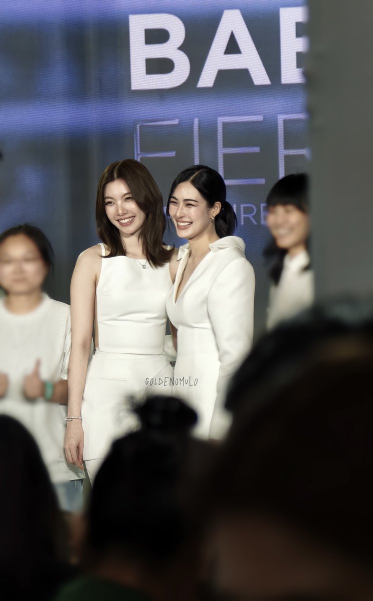 goldenomulo's tweet photo. Let’s meet again soon 🤍

LINGORM PRESENTER SMOOTHE
#LingOrmxSmoothE_FIERCESKIN
#LingOrm #หลิงออม https://t.co/6S1z6A2RJG