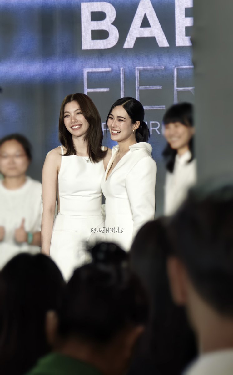 goldenomulo's tweet photo. Let’s meet again soon 🤍

LINGORM PRESENTER SMOOTHE
#LingOrmxSmoothE_FIERCESKIN
#LingOrm #หลิงออม https://t.co/6S1z6A2RJG