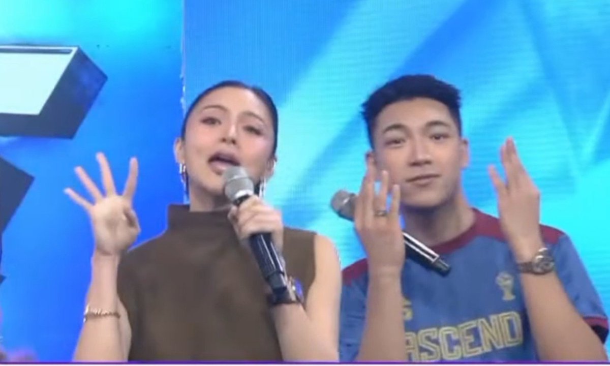 Lene2475's tweet photo. Baby Face look,Kim and Darren🥰

#DARREN @Espanto2001
#ShowtimePakSayaKa https://t.co/vifhd9TmuW