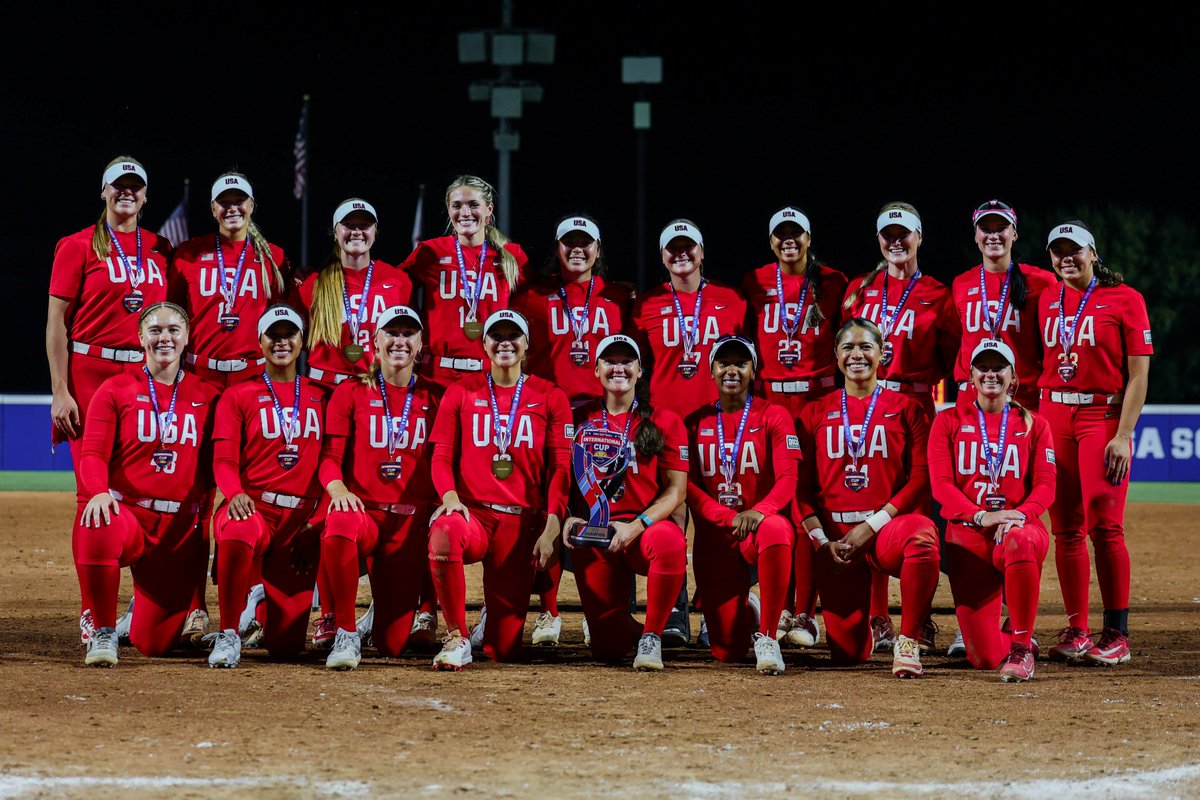USASoftballWNT's tweet photo. 🥇 An 𝗶𝗺𝗽𝗿𝗲𝘀𝘀𝗶𝘃𝗲 finish for both Team USA squads!

The #USWNT earned gold, while the Elite Team wrapped up the #InternationalCup with a third-place finish! 🇺🇸

📄 𝐑𝐄𝐂𝐀𝐏 » https://t.co/GxuqGv0BIv https://t.co/n69MAL9l6u