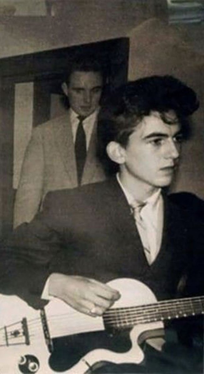 SgtPepper1710's tweet photo. A young #GeorgeHarrison circa 1957
#TheBeatles https://t.co/rXUW2Ozc5H