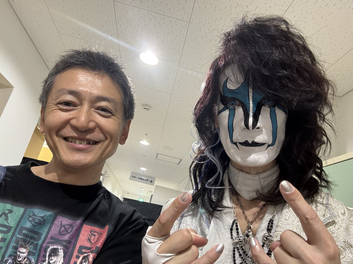 yamaitsunao's tweet photo. #聖飢魔II  の蒼い稲妻　
#ルーク篁  参謀‼️（御許可を頂き掲載）
10代の頃参謀のソロをコピーしまくってました！ギター小僧達の憧れ❗️名プレイヤーにして名作曲家❗️参謀の曲にどれだけ励まされてるか❗️
参謀の澄んだ眼差しはその心の純度を表してます❗️
参謀、万歳🙌これからもお元気でいて下さい‼️ https://t.co/SwY9tfQhoq