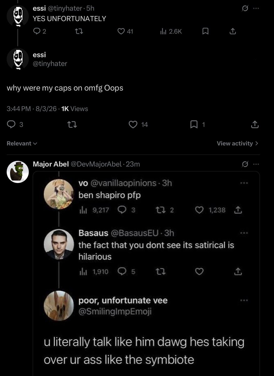 essi tweet media