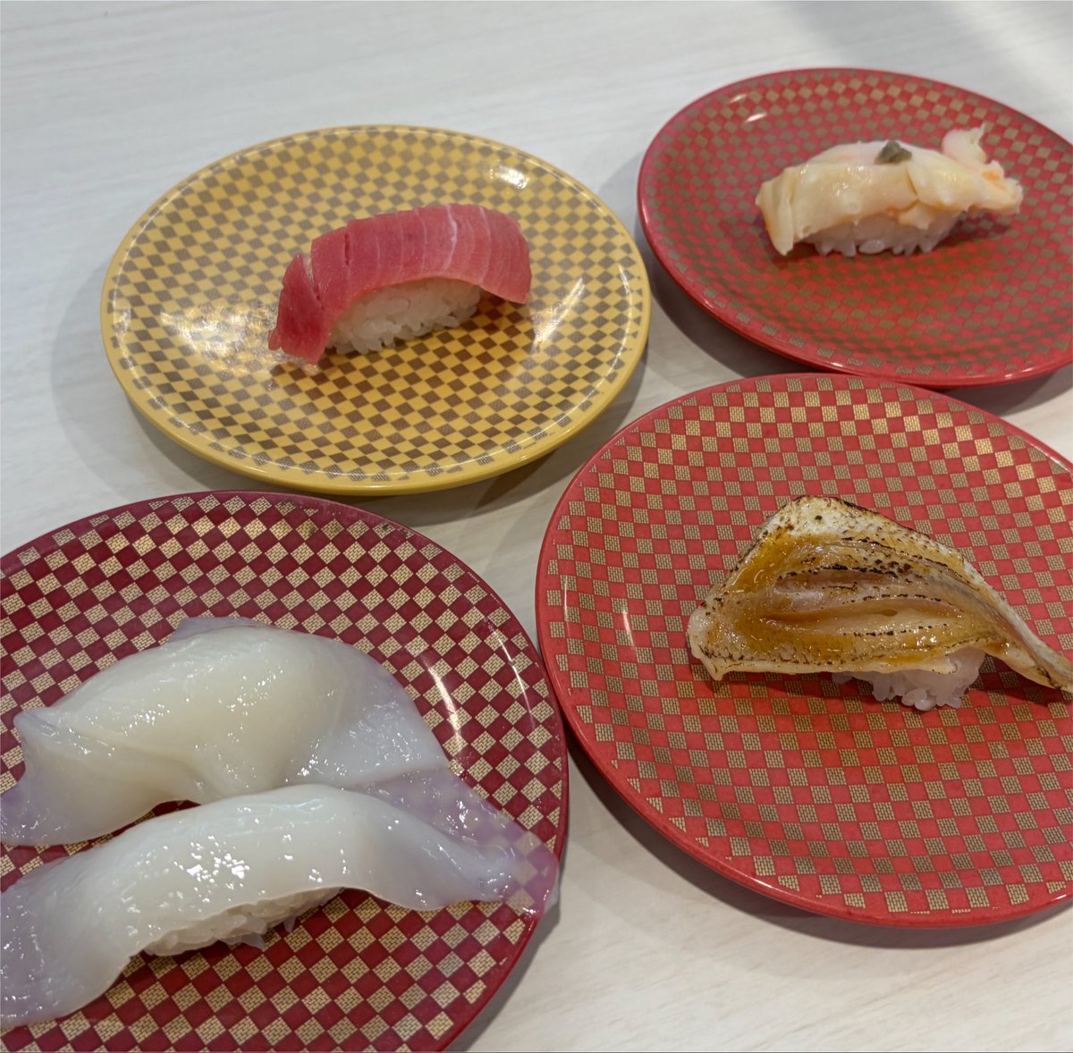 koichiro0202's tweet photo. 魚べい
シースーいろいろ🍣 https://t.co/U8Za6rwmS9