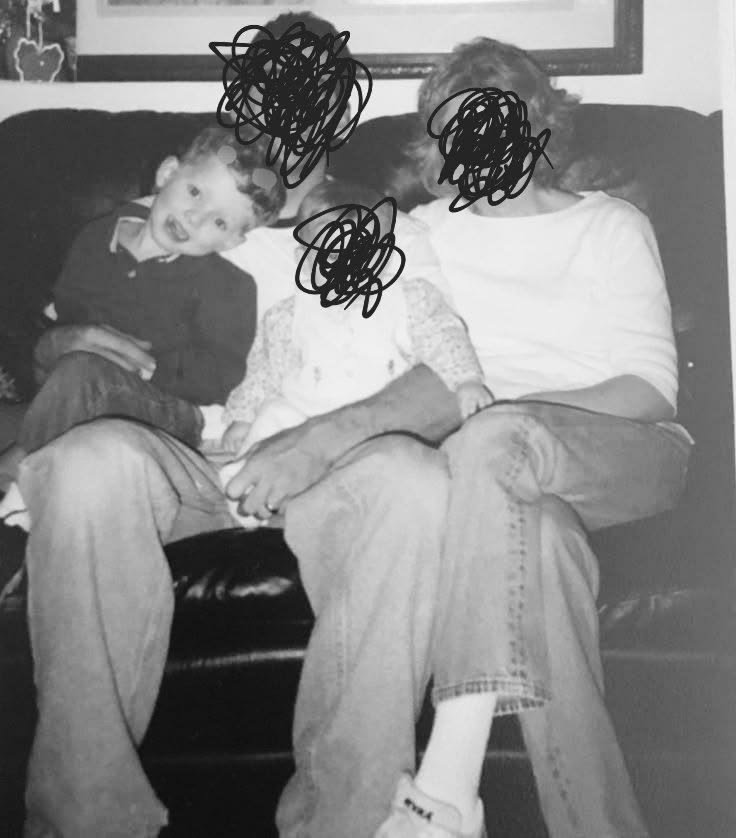 avidewasi810's tweet photo. A home that was never felt like a home. A home that crushes me everyday. A home that always pushed me tp the darkest of darkest trauma. With the trauma i carry n its the very end for me to call you my family anymore. Your child just wanted to be loved , heard and seen. https://t.co/vTgQWWdRRS