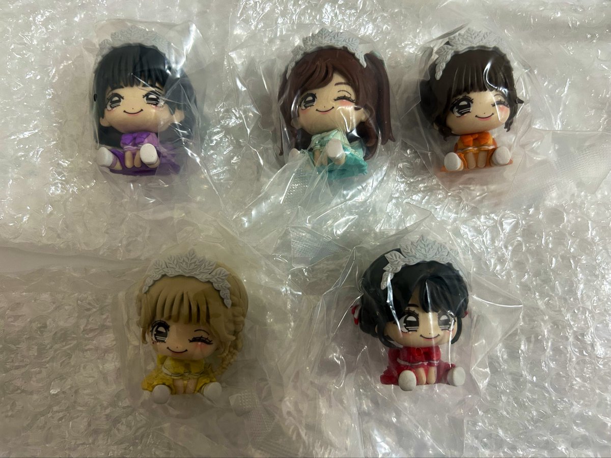 bbbmt_'s tweet photo. CUTIE STREET きゅーすと　
一番くじ

譲
C賞💛❤️💚🧡💜
D賞🧡 🩵×3
F賞🧡 🩵×2
G賞🧡 🩵 💛×3 💙×2
H賞💛🩵 💙×2 💜×2 集合×2

求
C・D・G賞桜庭
E賞（比率違い・賞違い交換可）
買取（交換見つかり次第、まとめての方優先） https://t.co/eziaSEH8X9