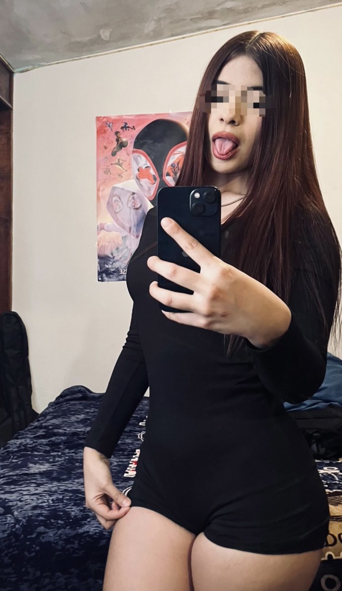 valesimental09's tweet photo. Dm y te mando una sin ropa🤭😘 https://t.co/v85MGay4Pb